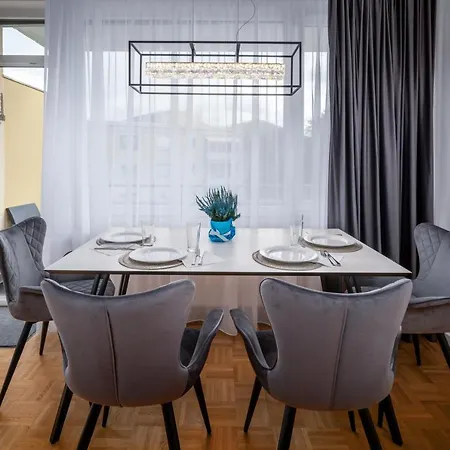 Апартаменты Blue Sky Center