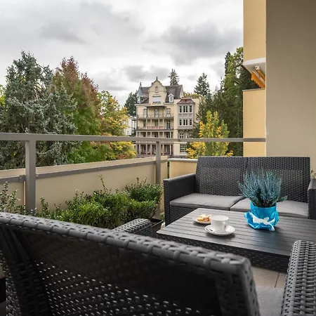 Blue Sky Center Апартаменты