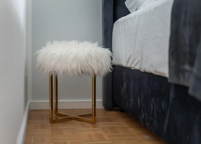 Blue Sky Center דירה